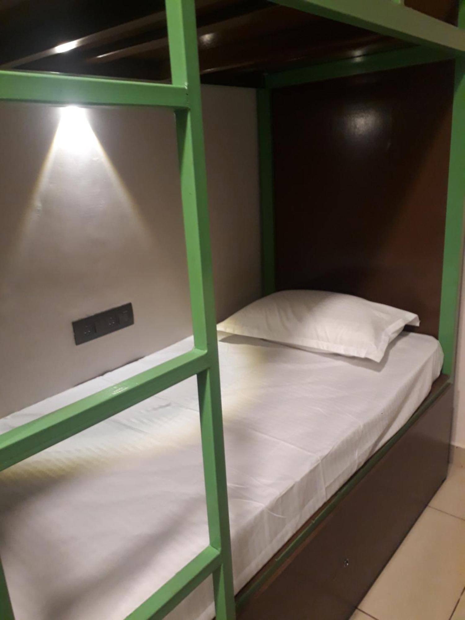 Cosycove Hostel Kochi Exterior photo